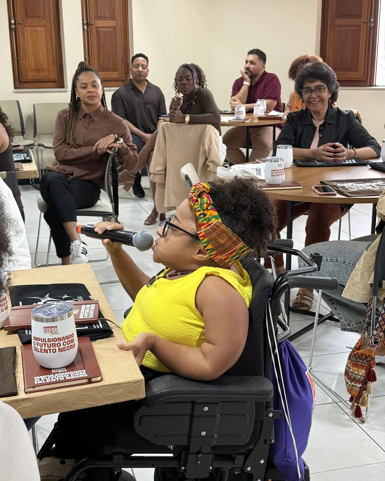 Turma reunida na primeira imersão presencial da Jornada Carreiras Negras, em 22/08